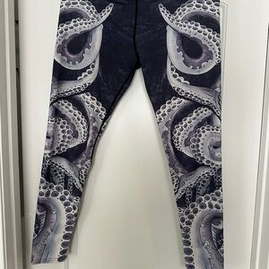 Octopus Print Leggings